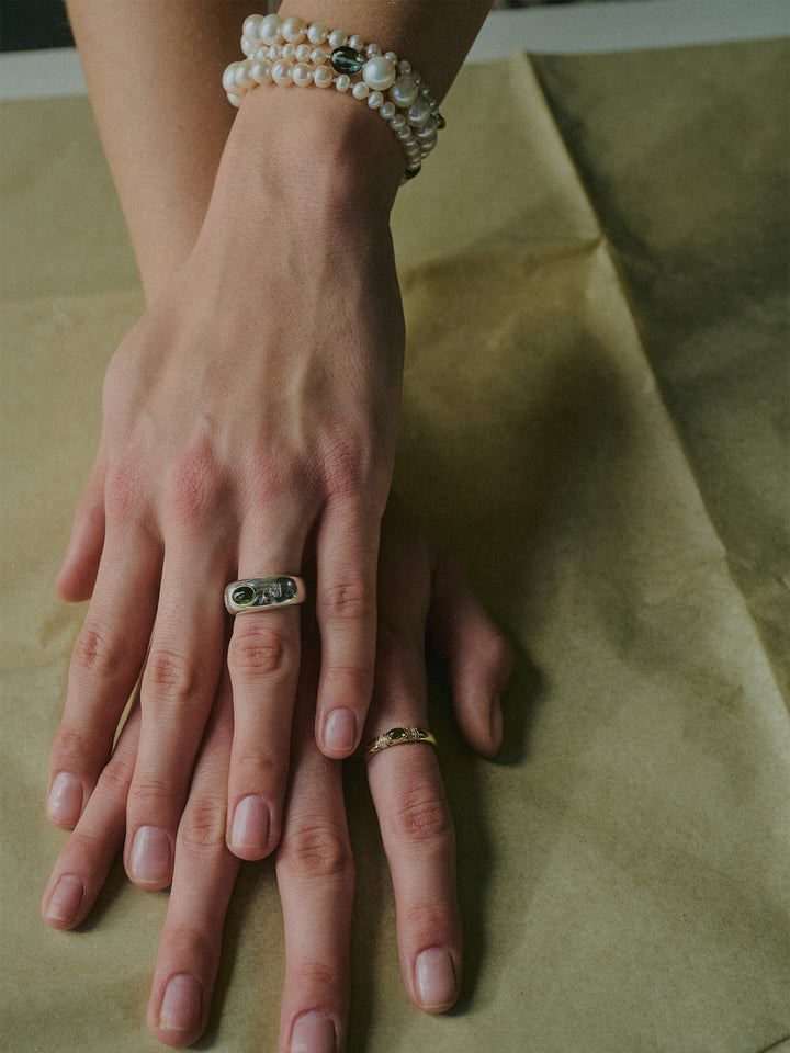 Gentry Diamond Oval Band