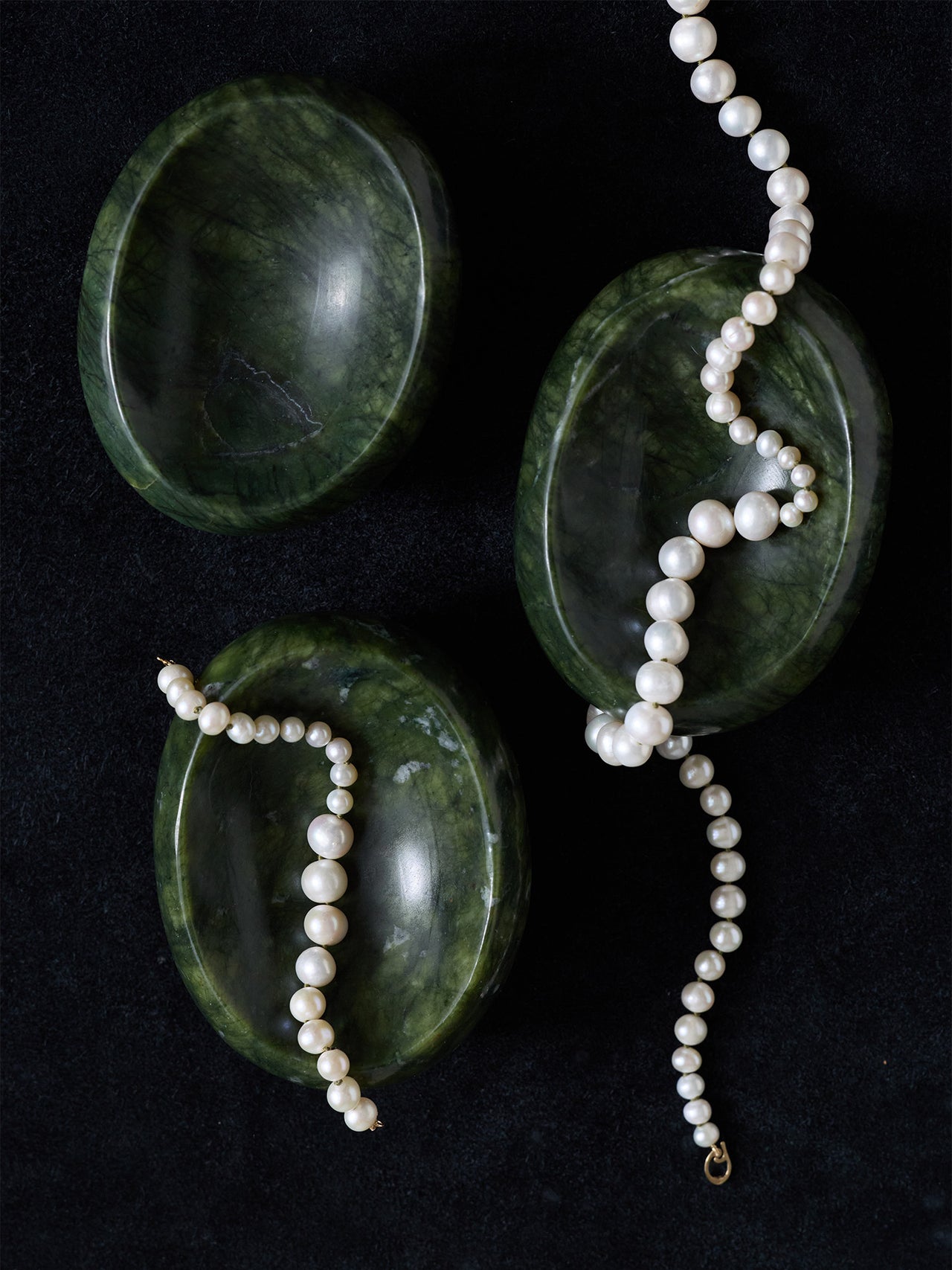 Contour Pearl Bracelet