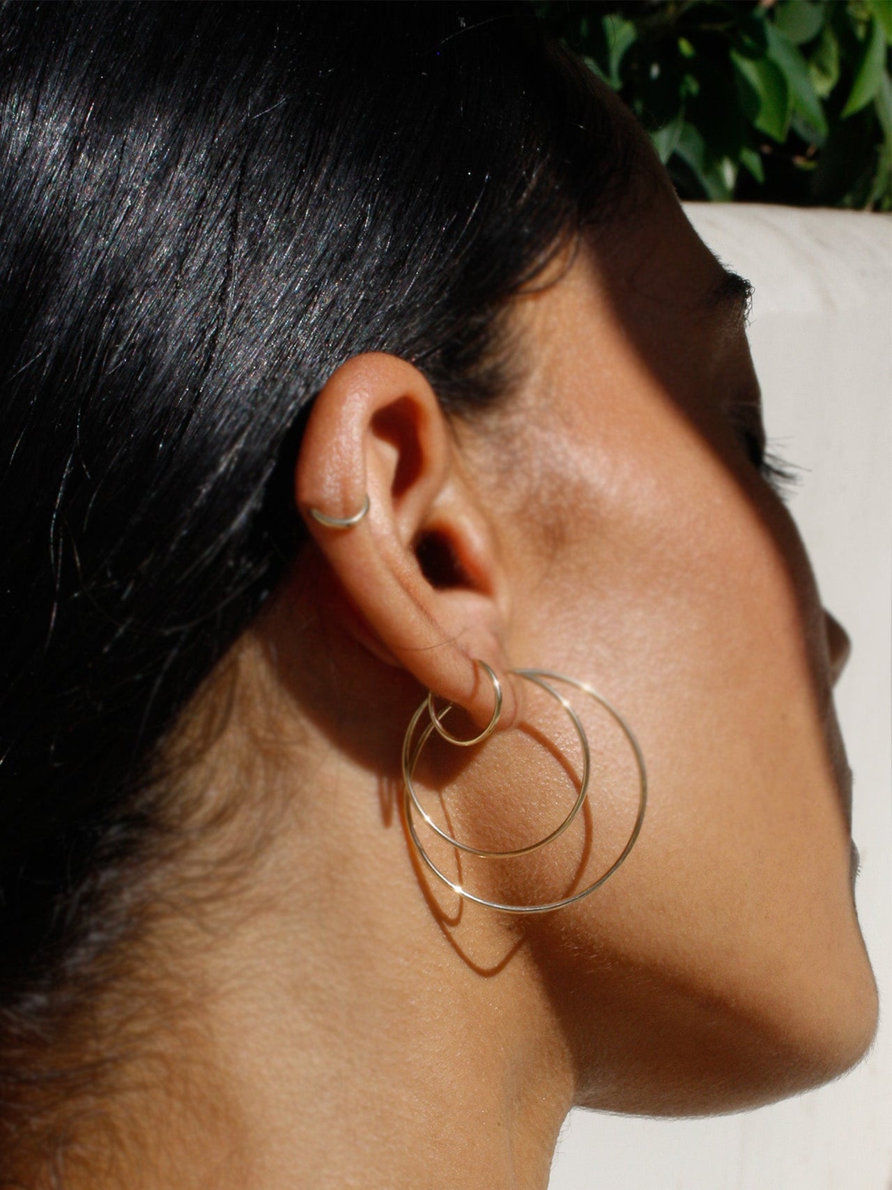 Valle Hoops pictured on model along with Winona and Nakita. 