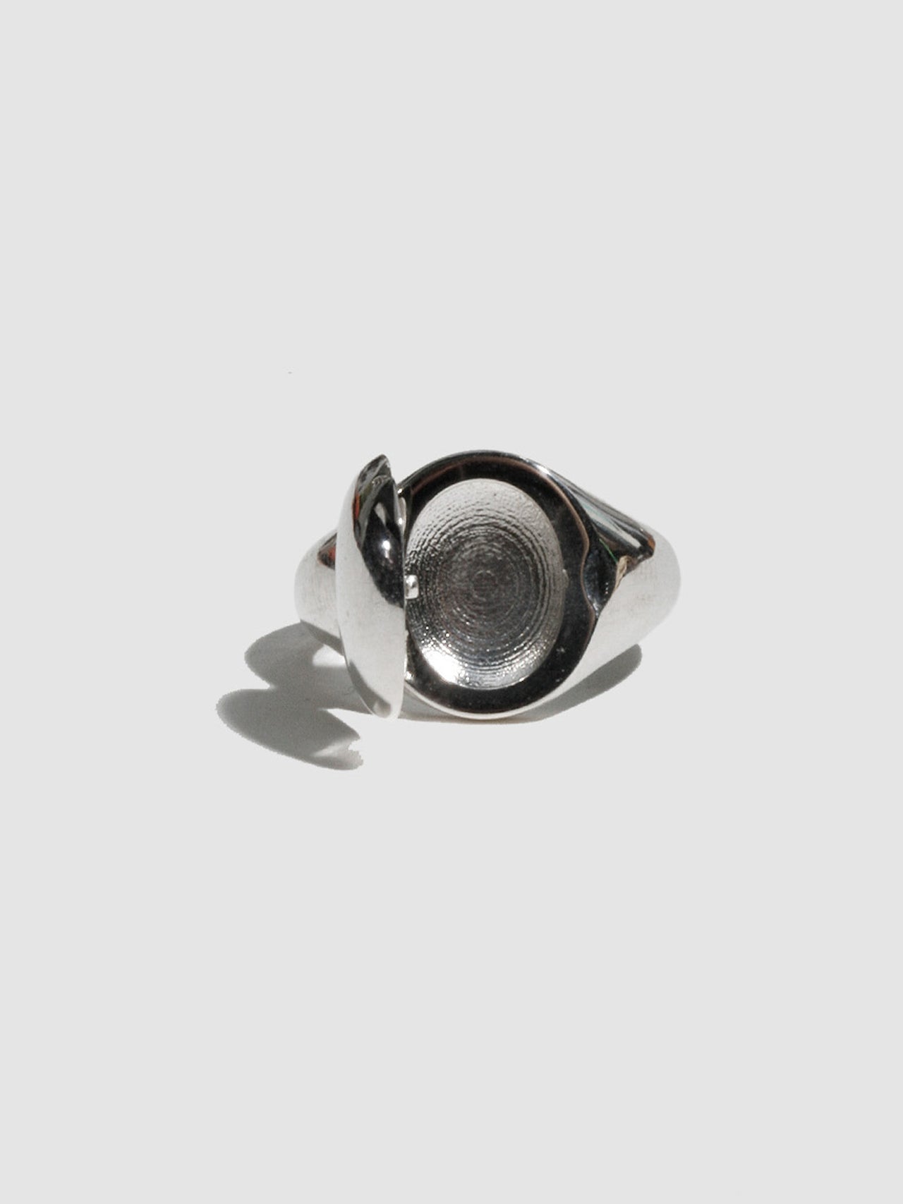 Locket Signet