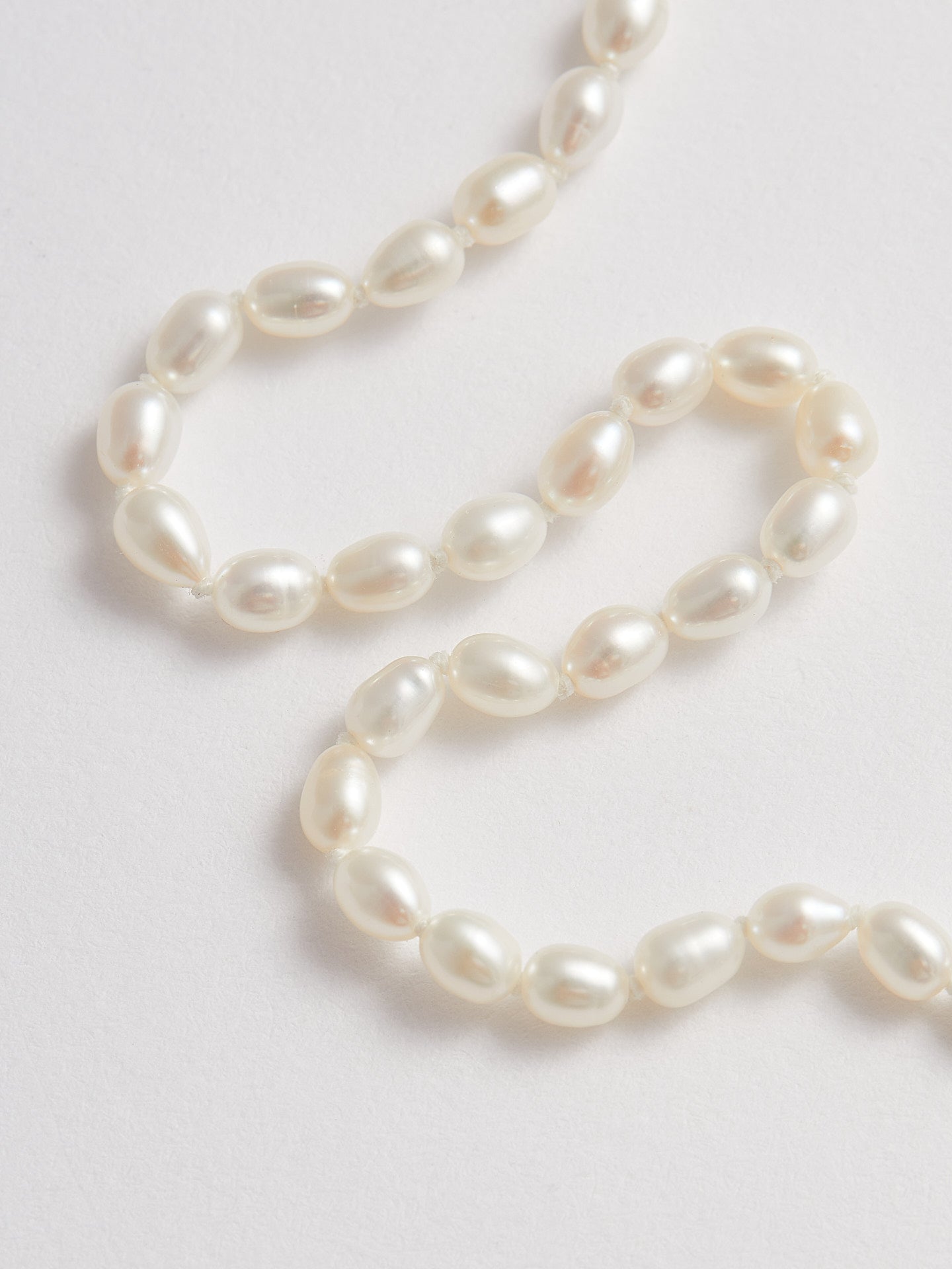 Close up of Rice Pearl Choker